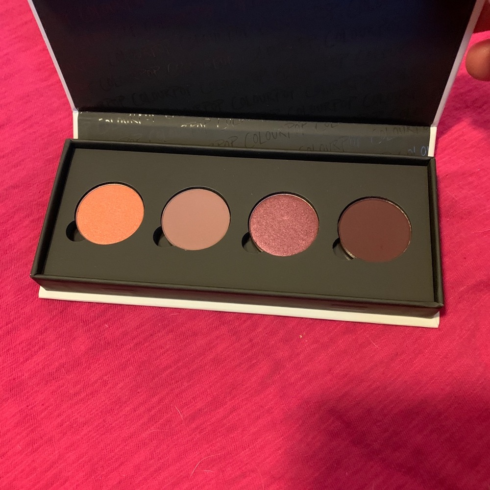 Colourpop  Eyeshadow Palette x iluvsahrahIi